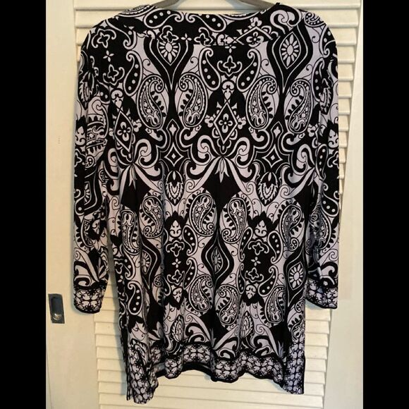 JM Collection Black & White paisley tunic 1X - Picture 6 of 6